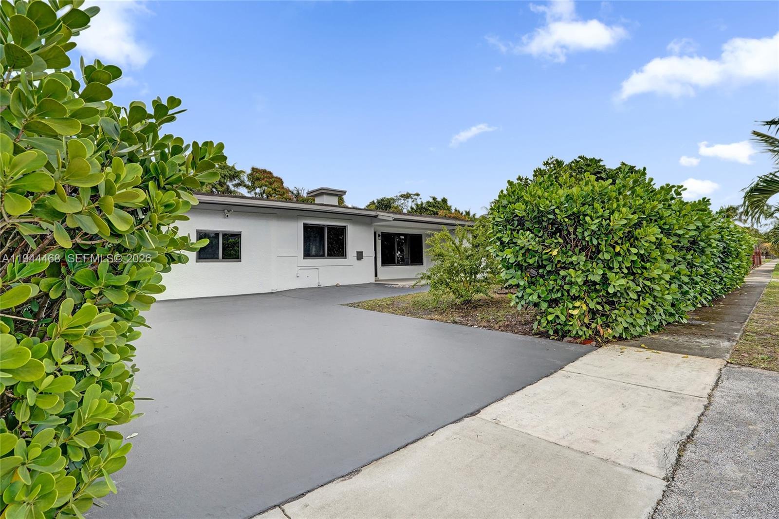 3171 Jackson Blvd Fort Lauderdale, FL 33312