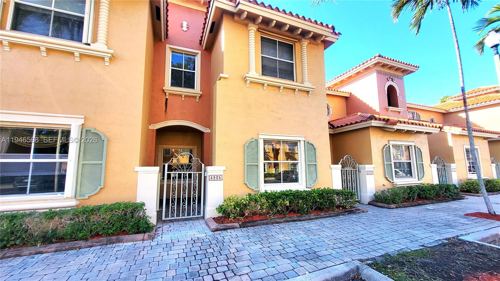 4935 Tradewinds Ter #902 Dania Beach, FL 33312