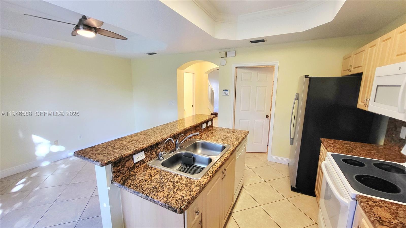 4935 Tradewinds Ter #902 Dania Beach, FL 33312