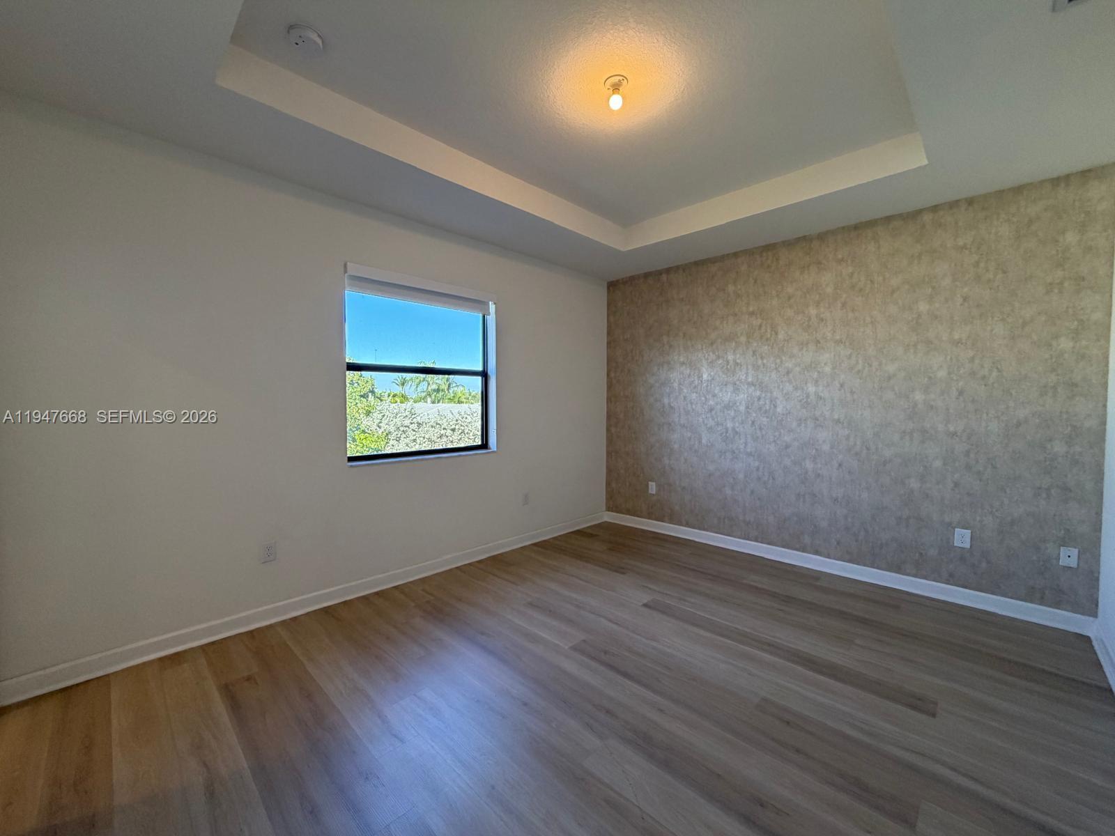 909 NE 211th St #909 Miami, FL 33179