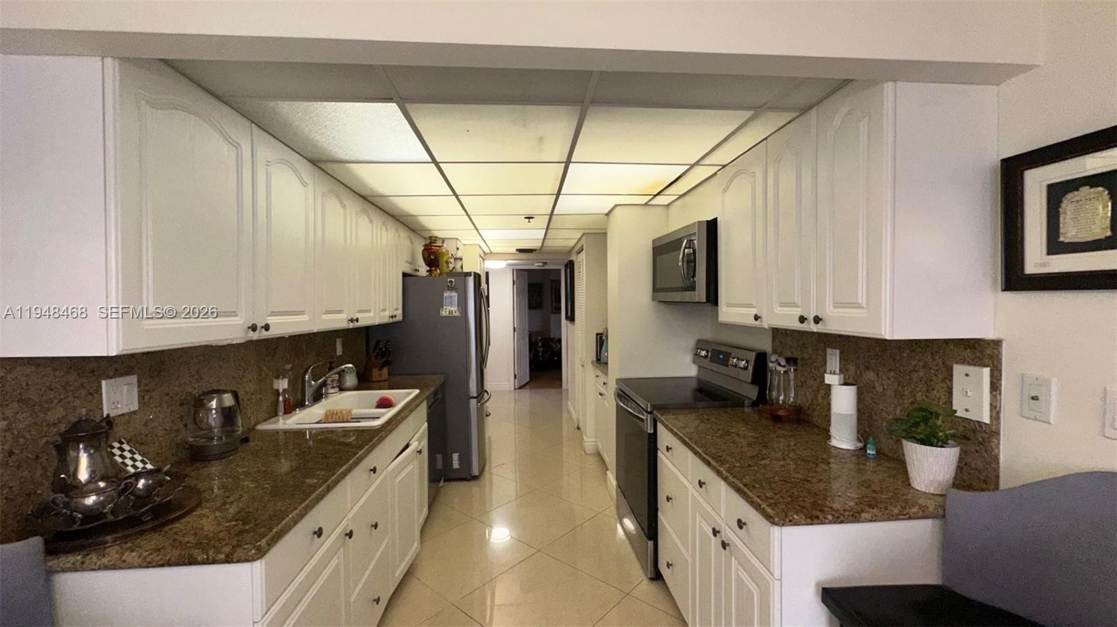 image Winston Towers 6001