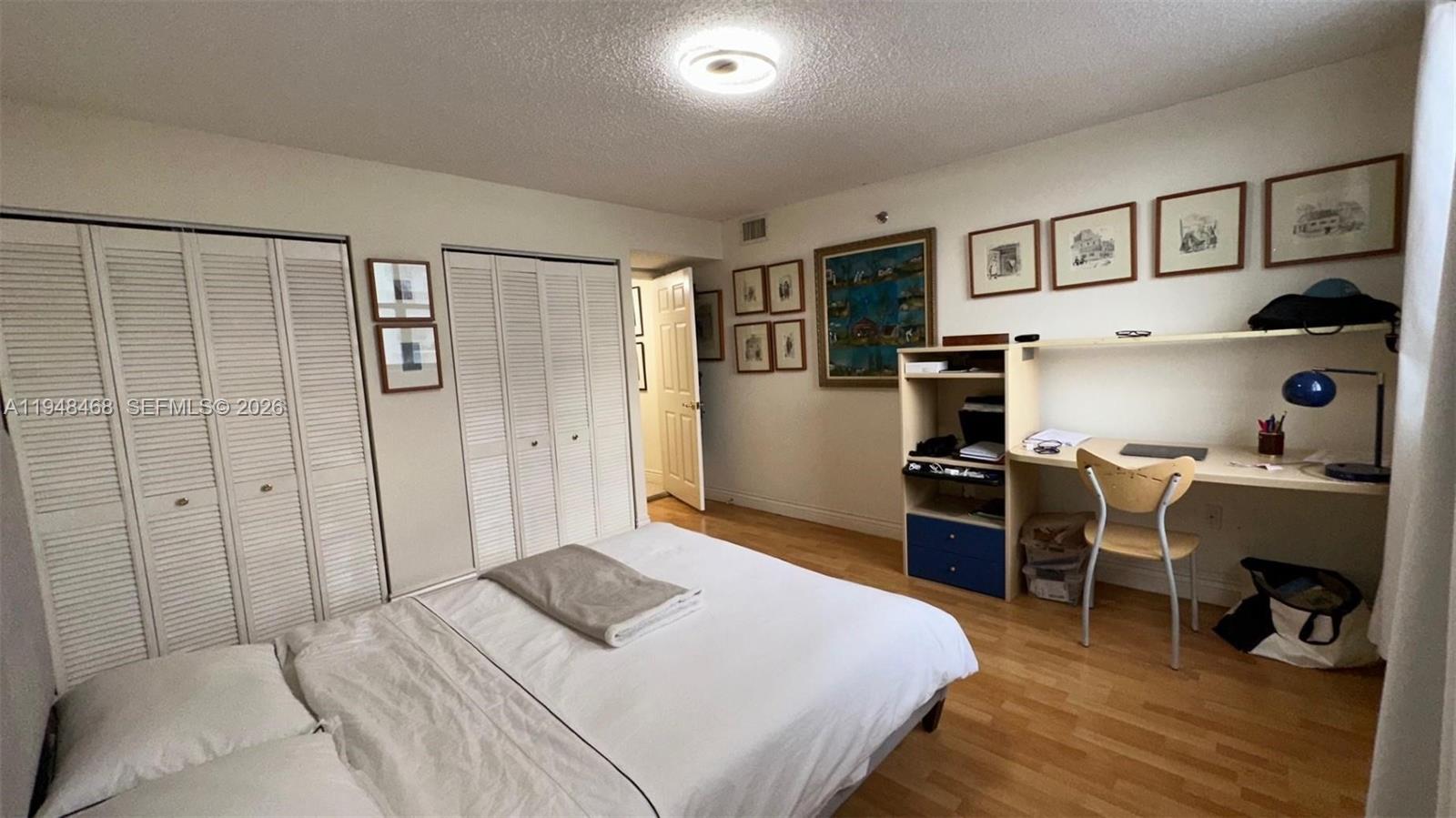 image Winston Towers 60031