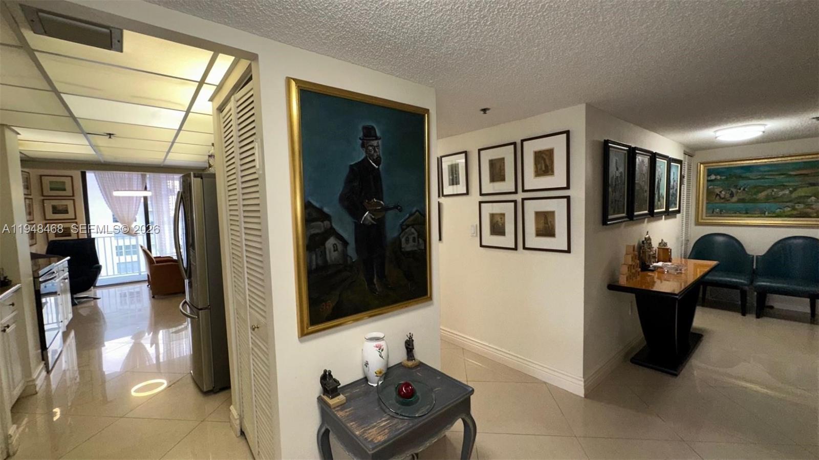 image Winston Towers 60035