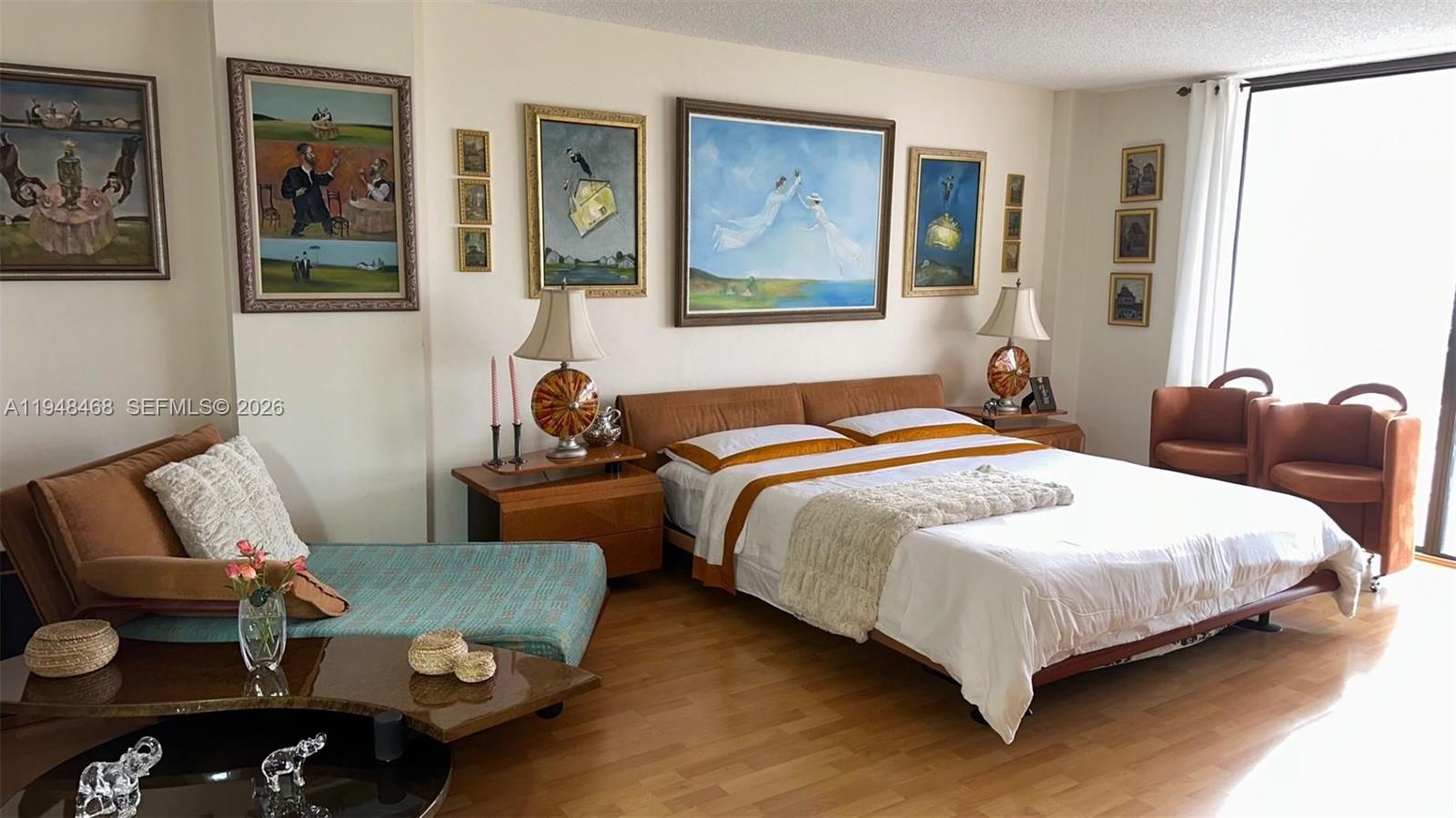 image Winston Towers 6006