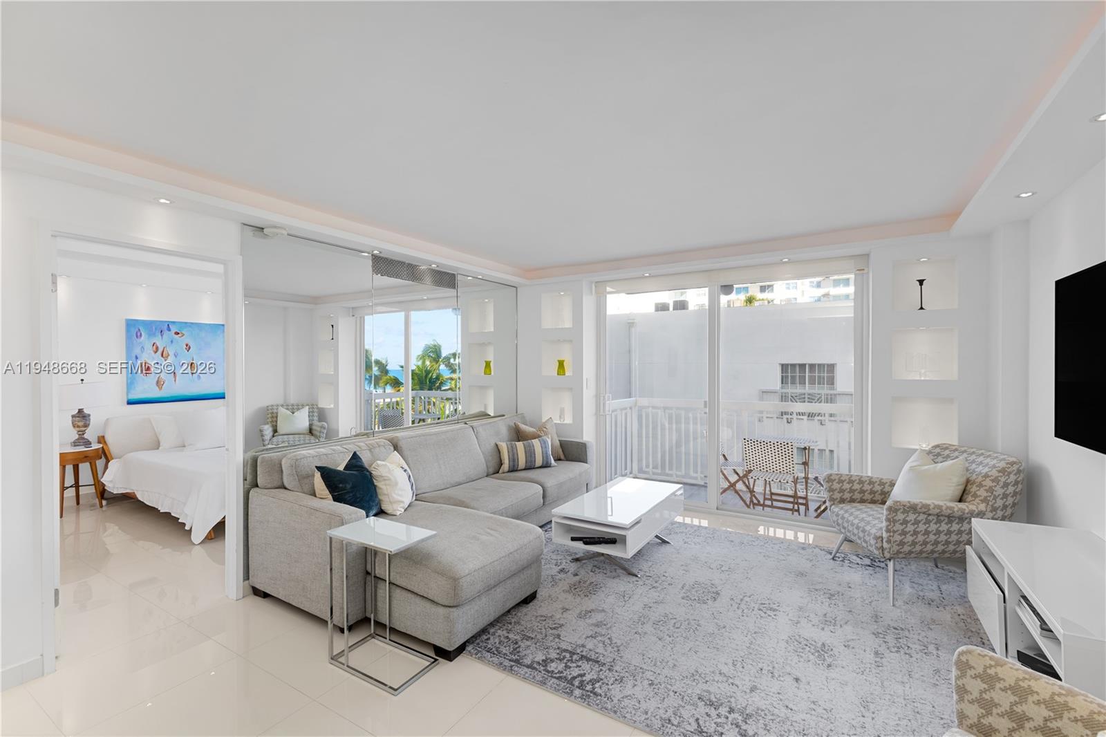 401 Ocean Dr #421 Miami Beach, FL 33139