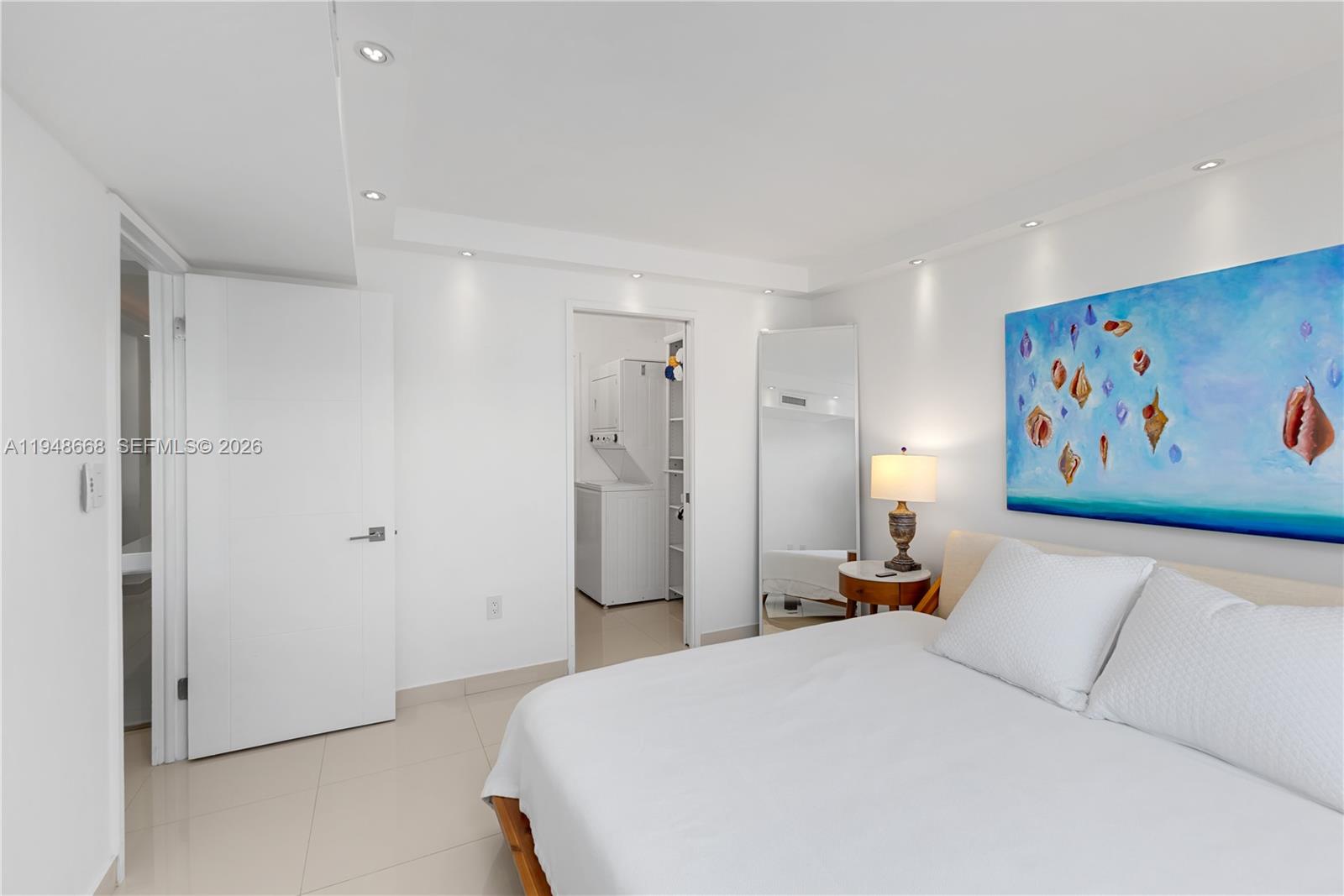 401 Ocean Dr #421 Miami Beach, FL 33139