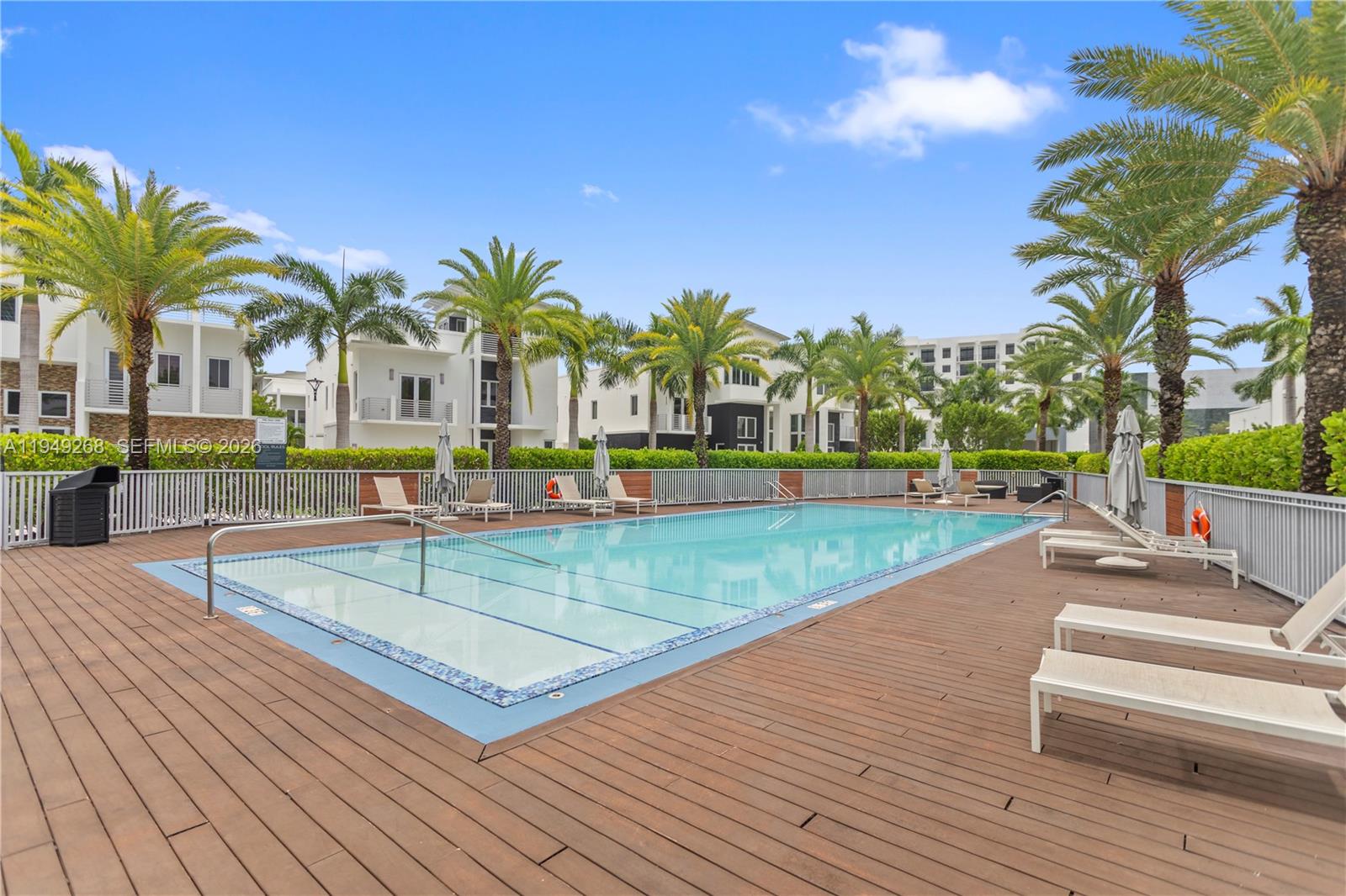 8415 NW 34th Dr Doral, FL 33122