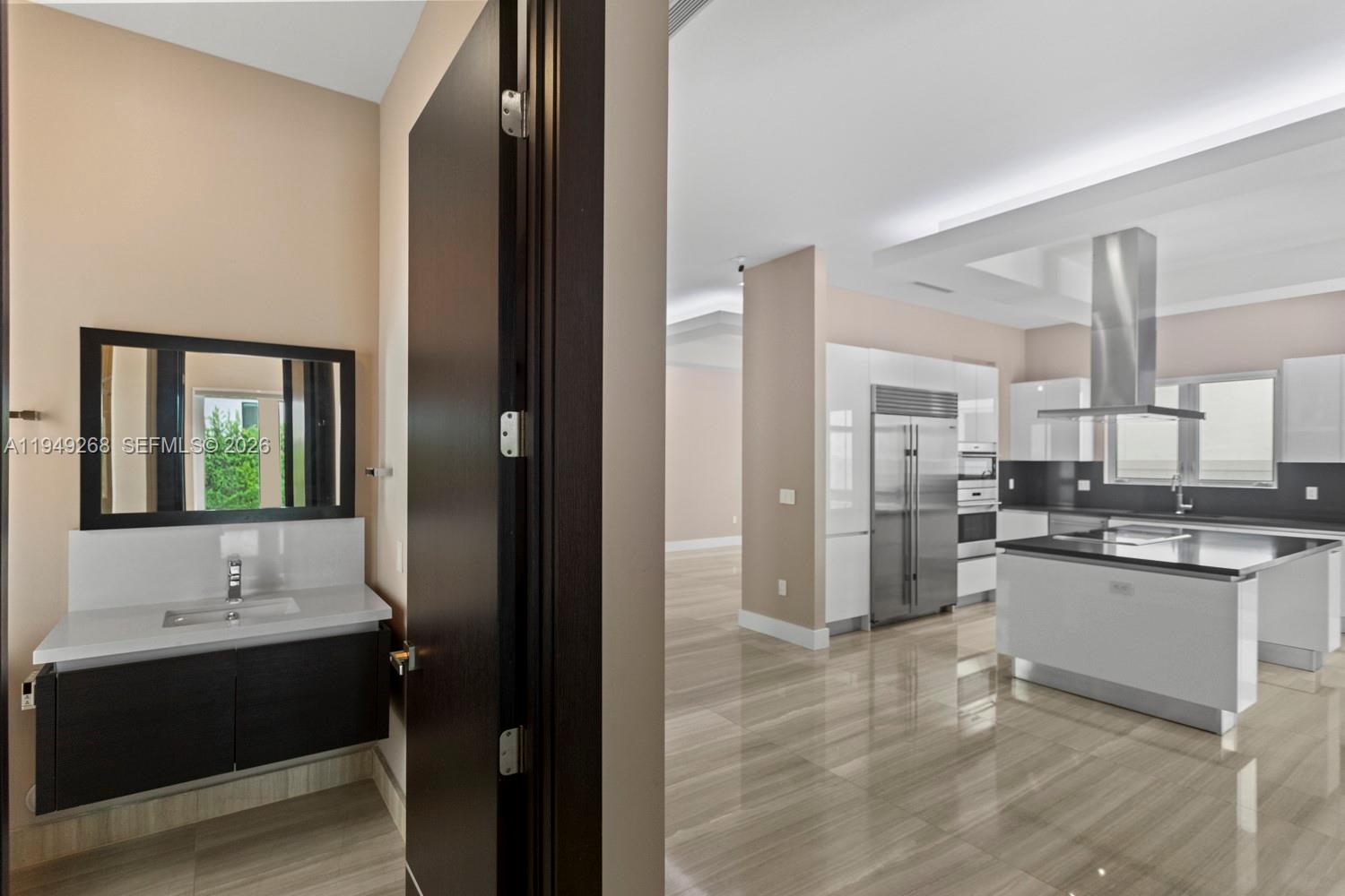 8415 NW 34th Dr Doral, FL 33122