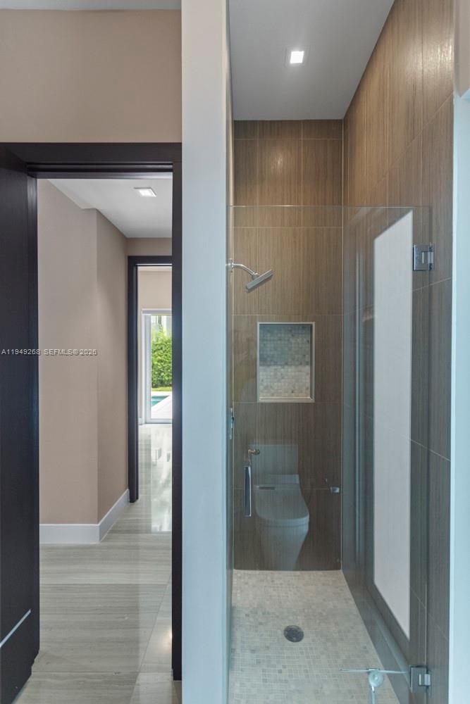 8415 NW 34th Dr Doral, FL 33122