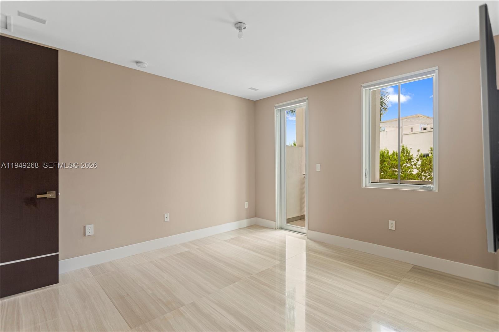 8415 NW 34th Dr Doral, FL 33122