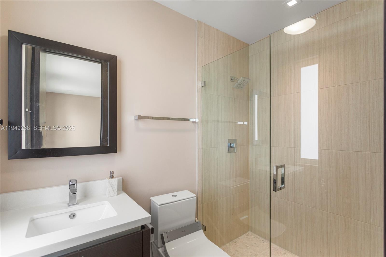 8415 NW 34th Dr Doral, FL 33122