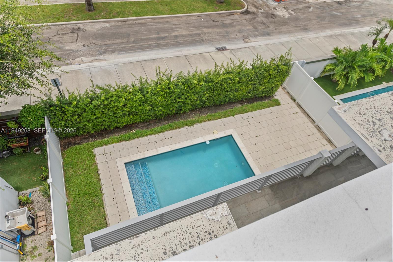 8415 NW 34th Dr Doral, FL 33122