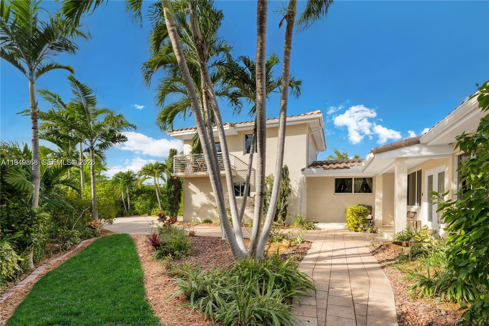 1155 S Biscayne Pt Rd