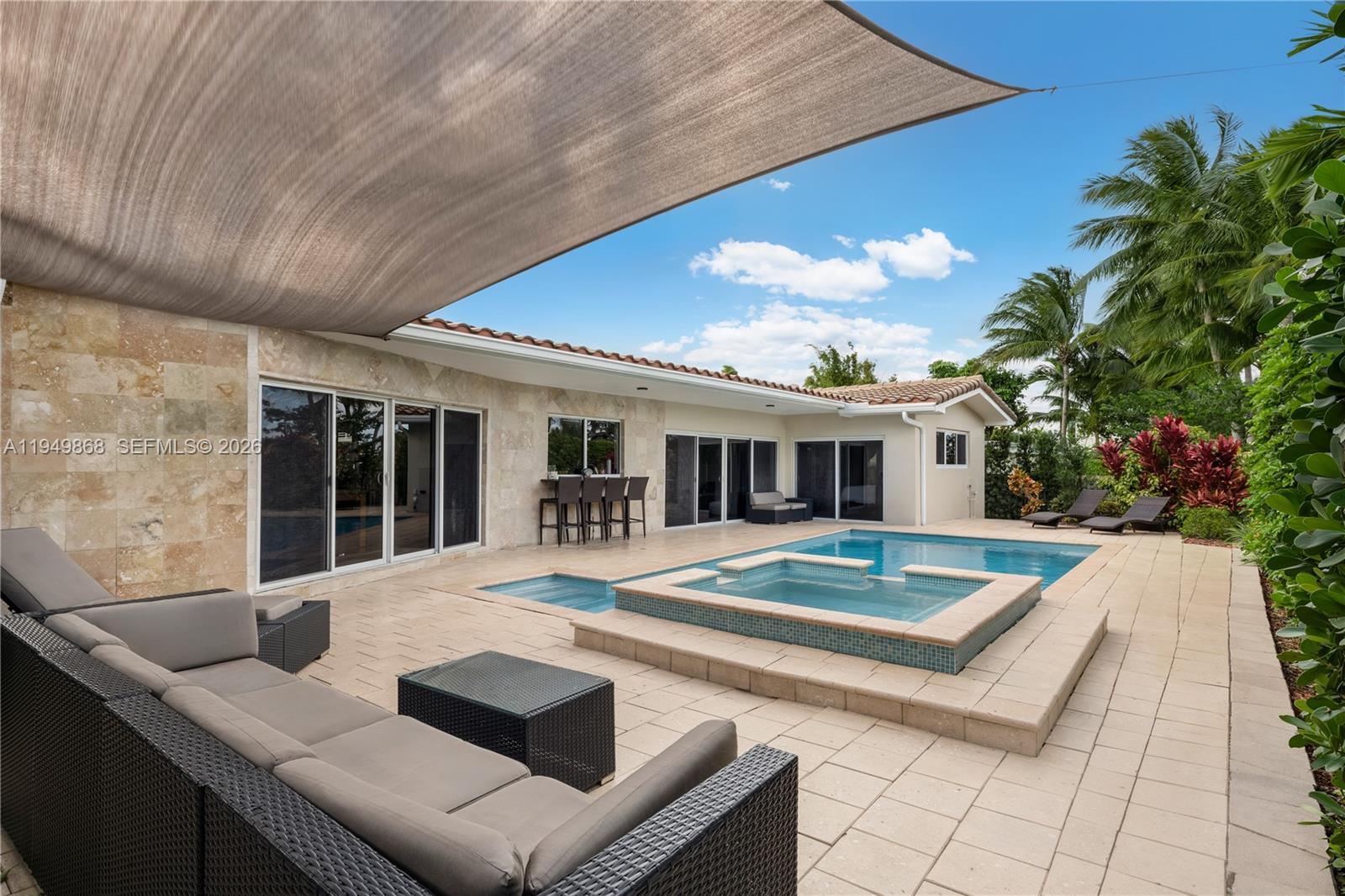 1155 S Biscayne Pt Rd Miami Beach, FL 33141