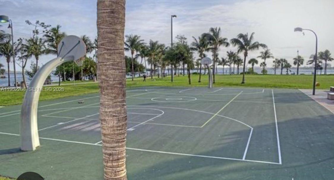 1750 N Bayshore Dr #5401 Miami, FL 33132