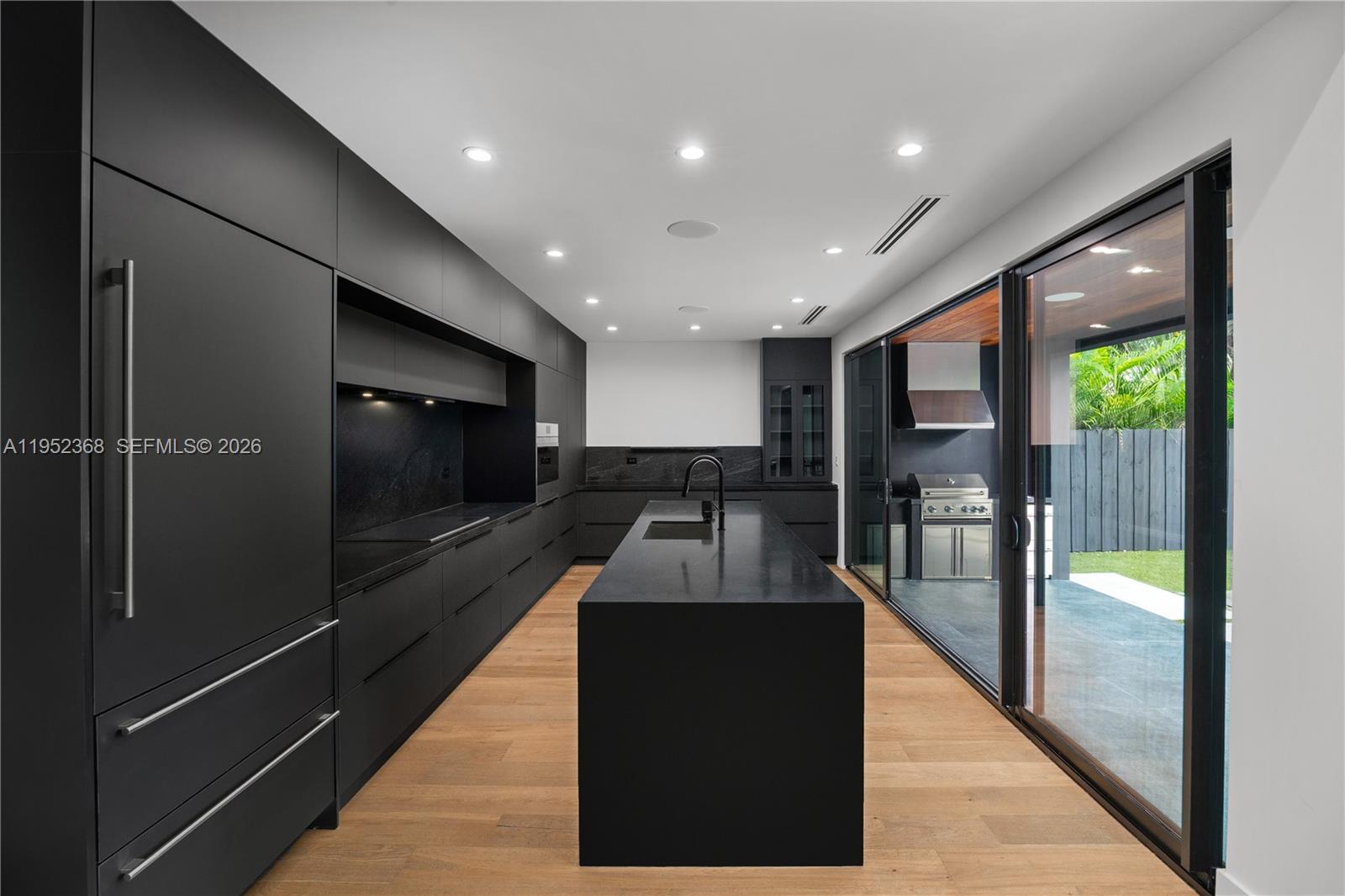 30 NE 50th St Miami, FL 33137