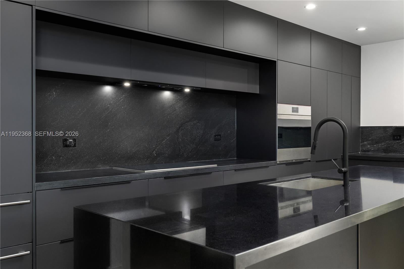 30 NE 50th St Miami, FL 33137