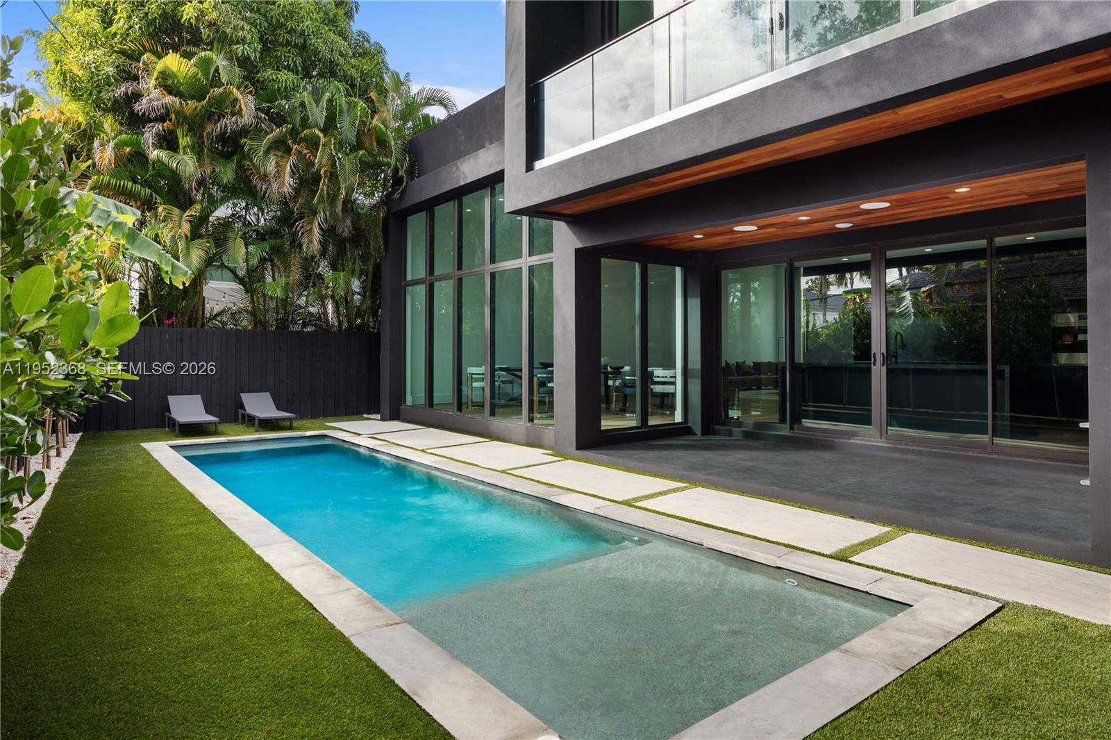 30 NE 50th St Miami, FL 33137