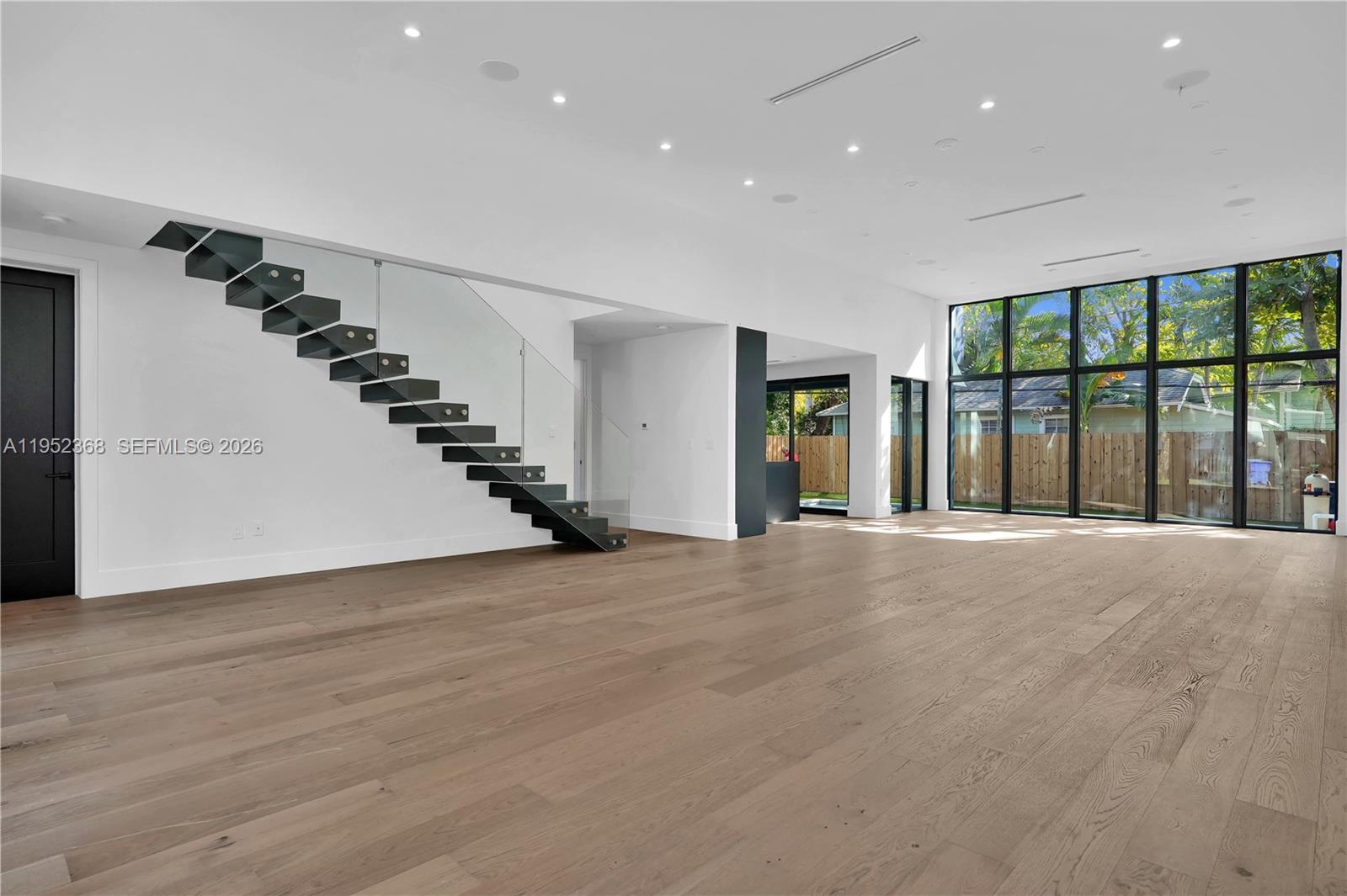 30 NE 50th St Miami, FL 33137