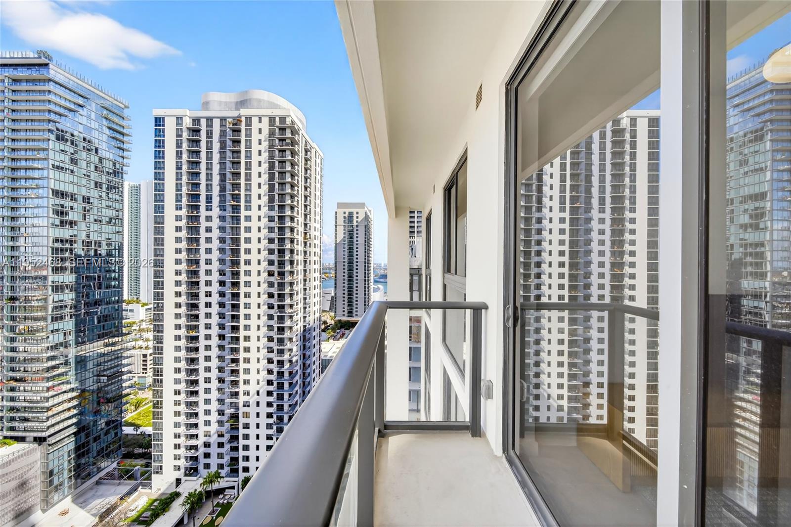 11 NE 6th St #3210 Miami, FL 33132