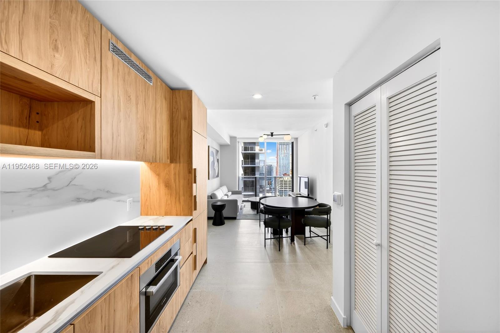 11 NE 6th St #3210 Miami, FL 33132