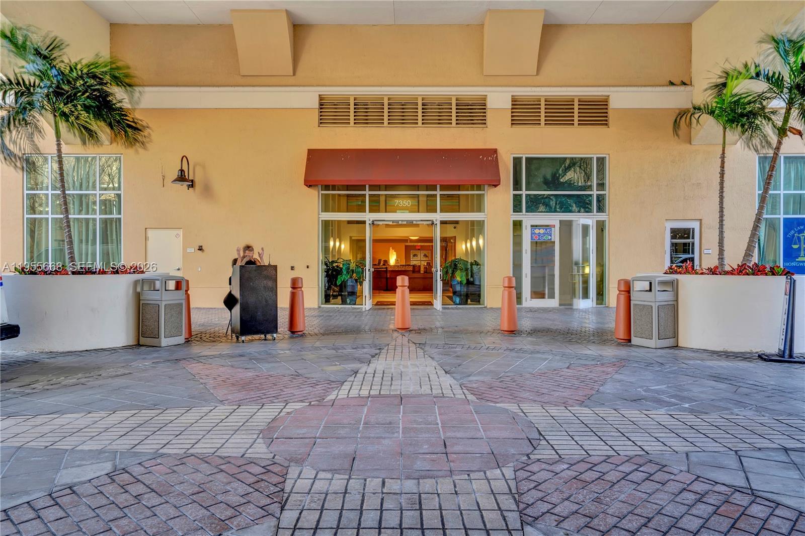 7350 SW 89th St #1402S