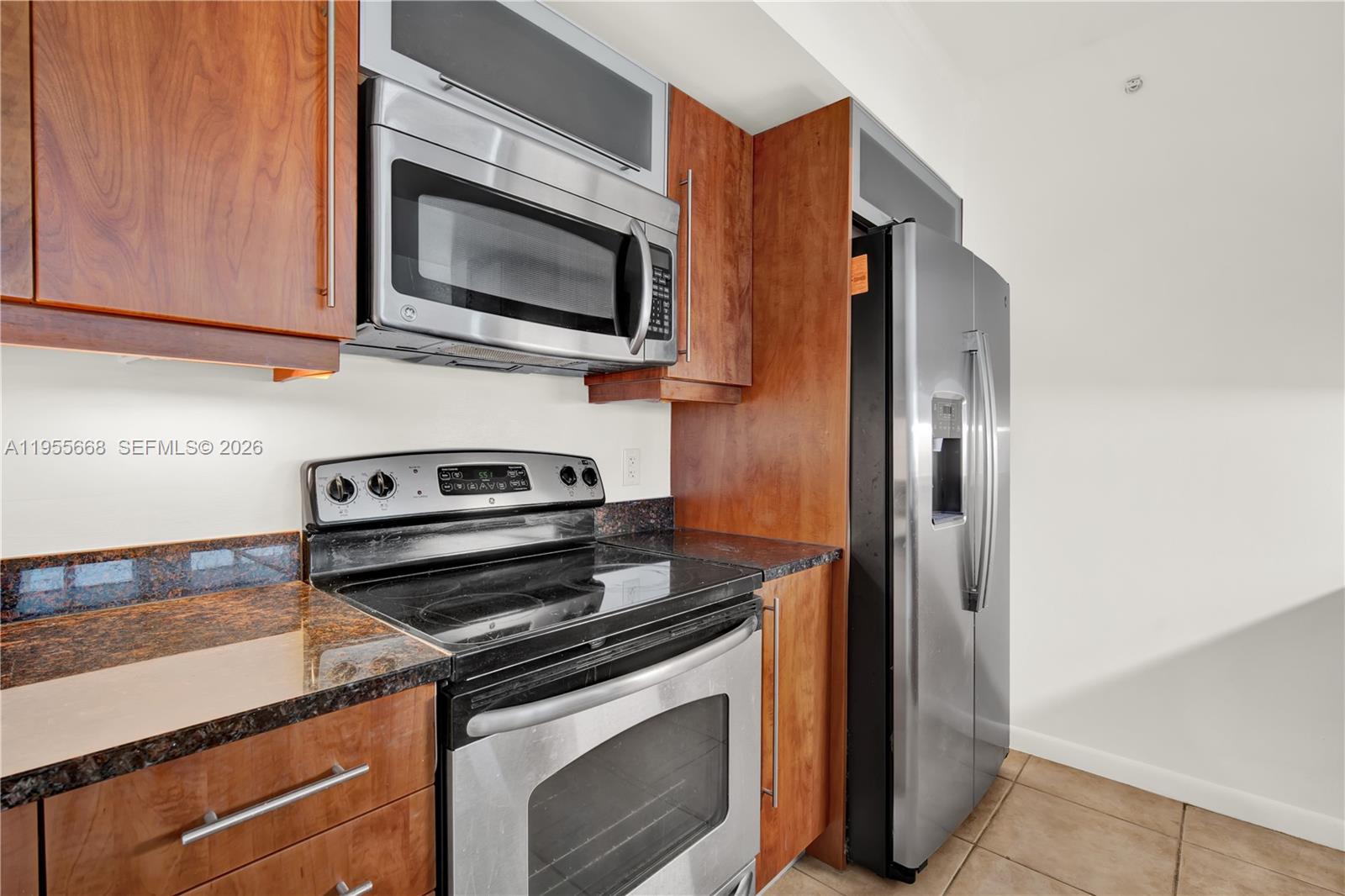 7350 SW 89th St #1402S Miami, FL 33156