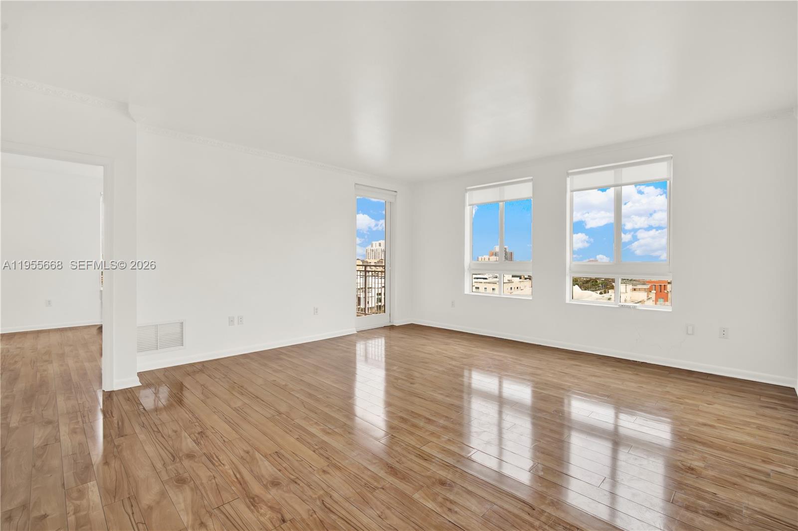 7350 SW 89th St #1402S Miami, FL 33156