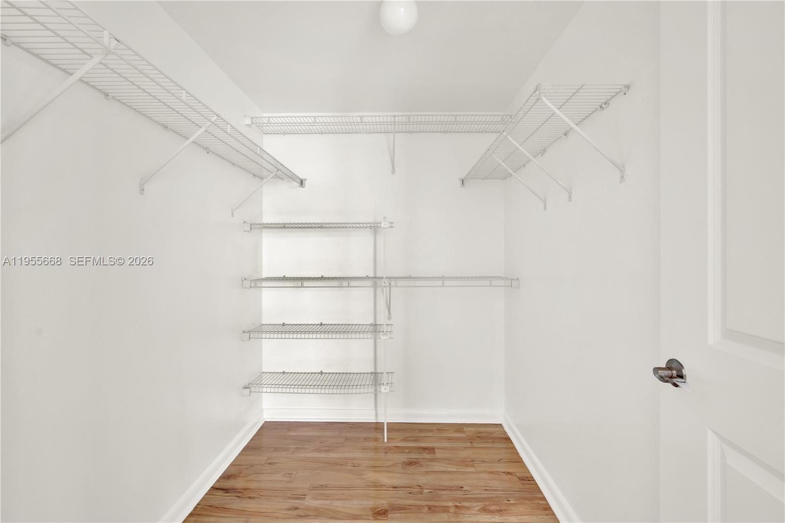 7350 SW 89th St #1402S Miami, FL 33156