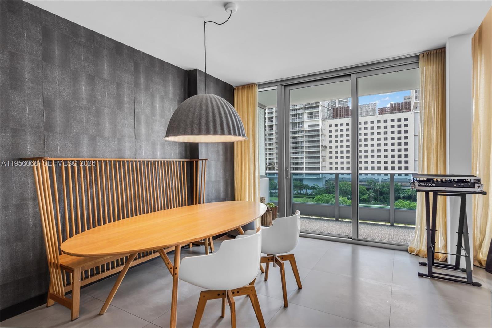 image Epic West Condo9