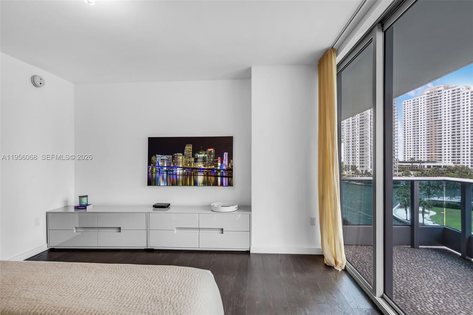 image Epic West Condo21