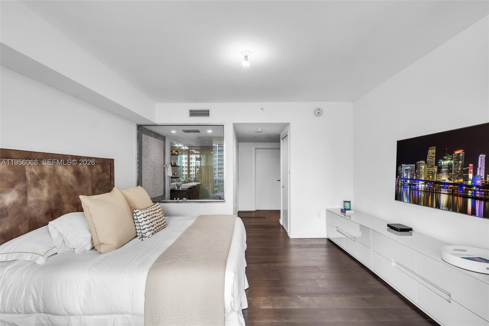 image Epic West Condo22