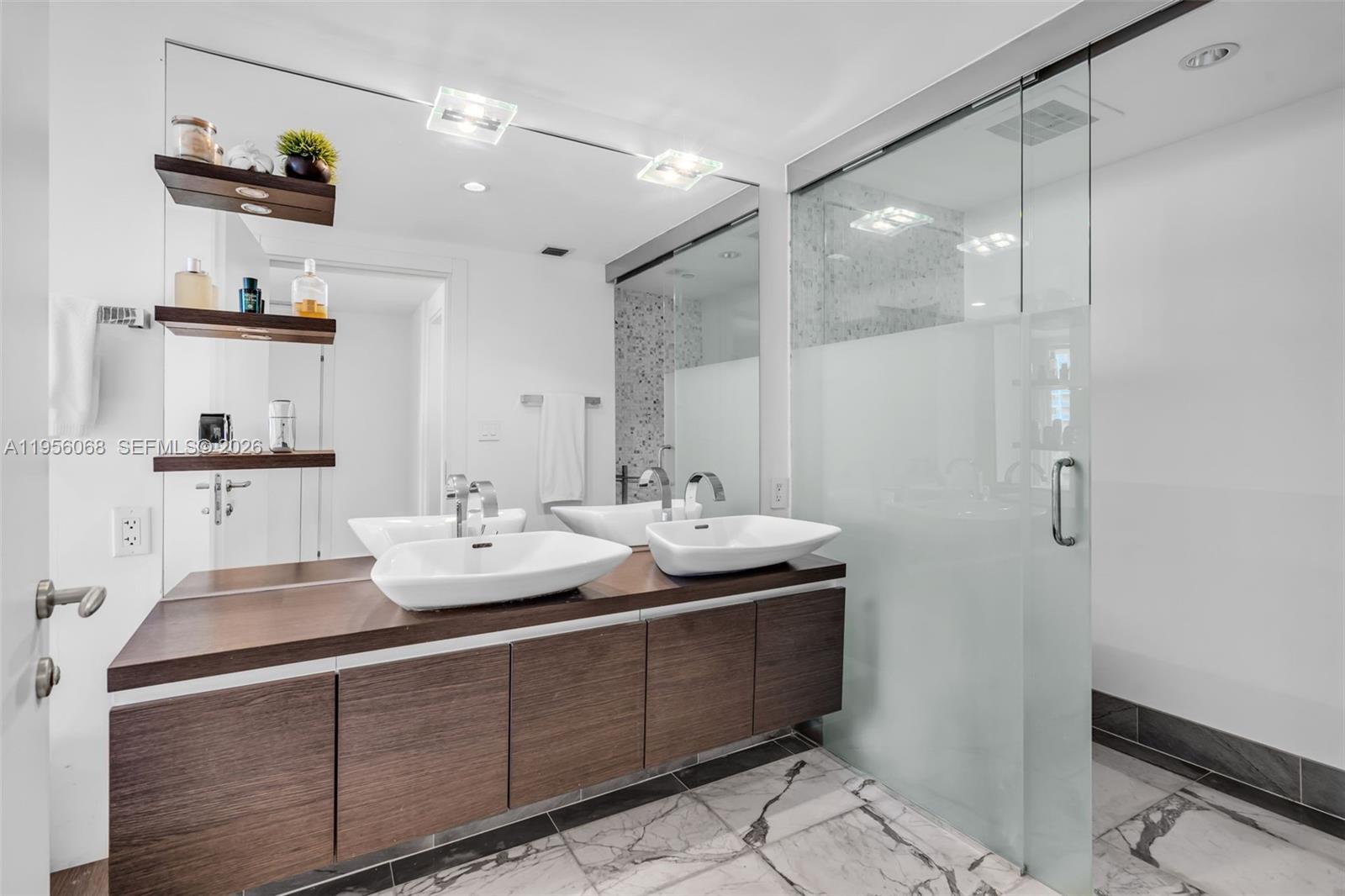 image Epic West Condo25