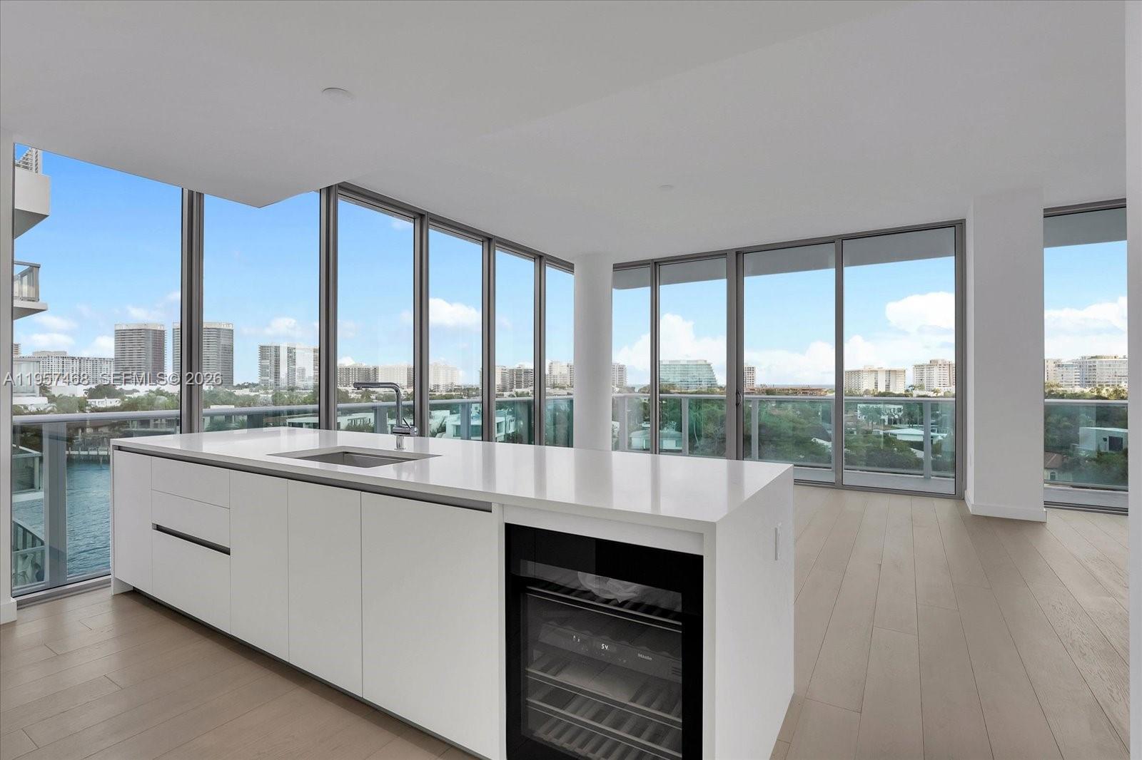 9201 E Bay Hbr #LPH_711 Bay Harbor Islands, FL 33154