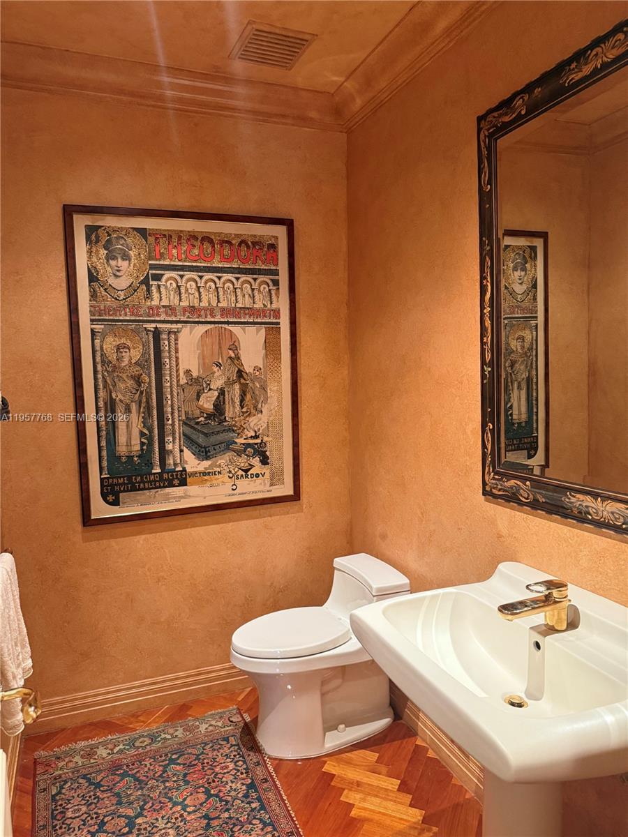 3508 Bayshore Villas Dr Miami, FL 33133