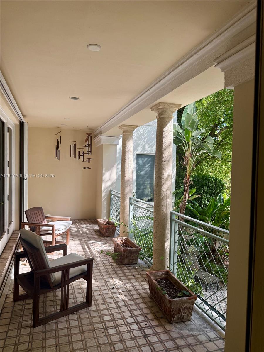 3508 Bayshore Villas Dr Miami, FL 33133