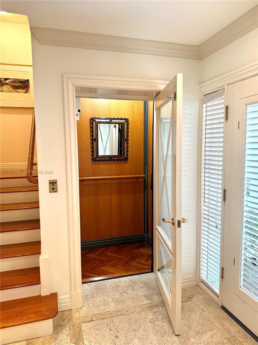 3508 Bayshore Villas Dr Miami, FL 33133