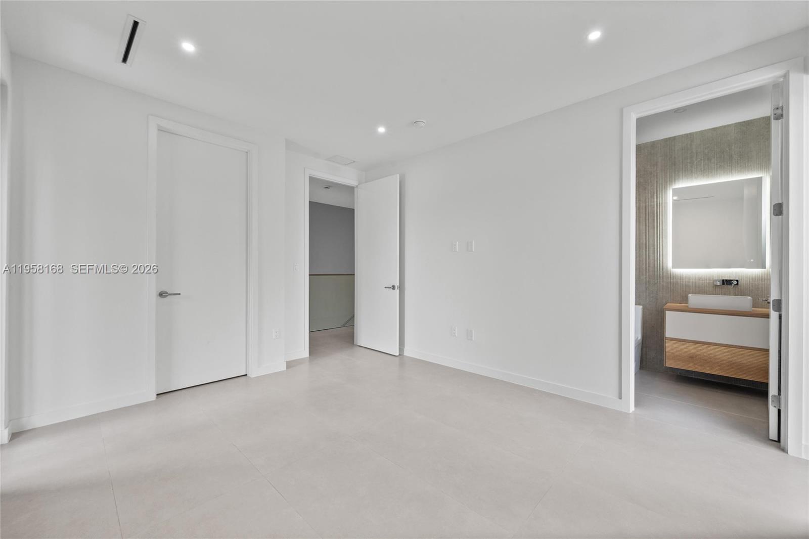 2982 SW 2nd St Miami, FL 33135