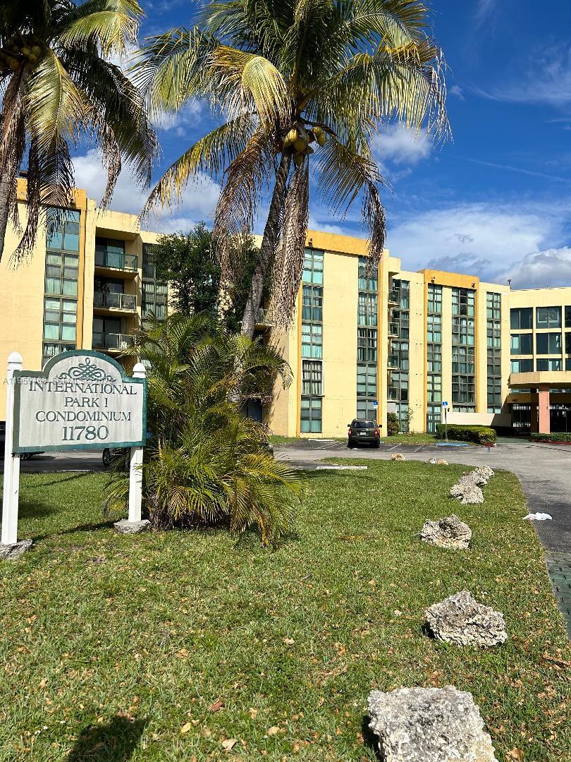 11780 SW 18th St #202-2