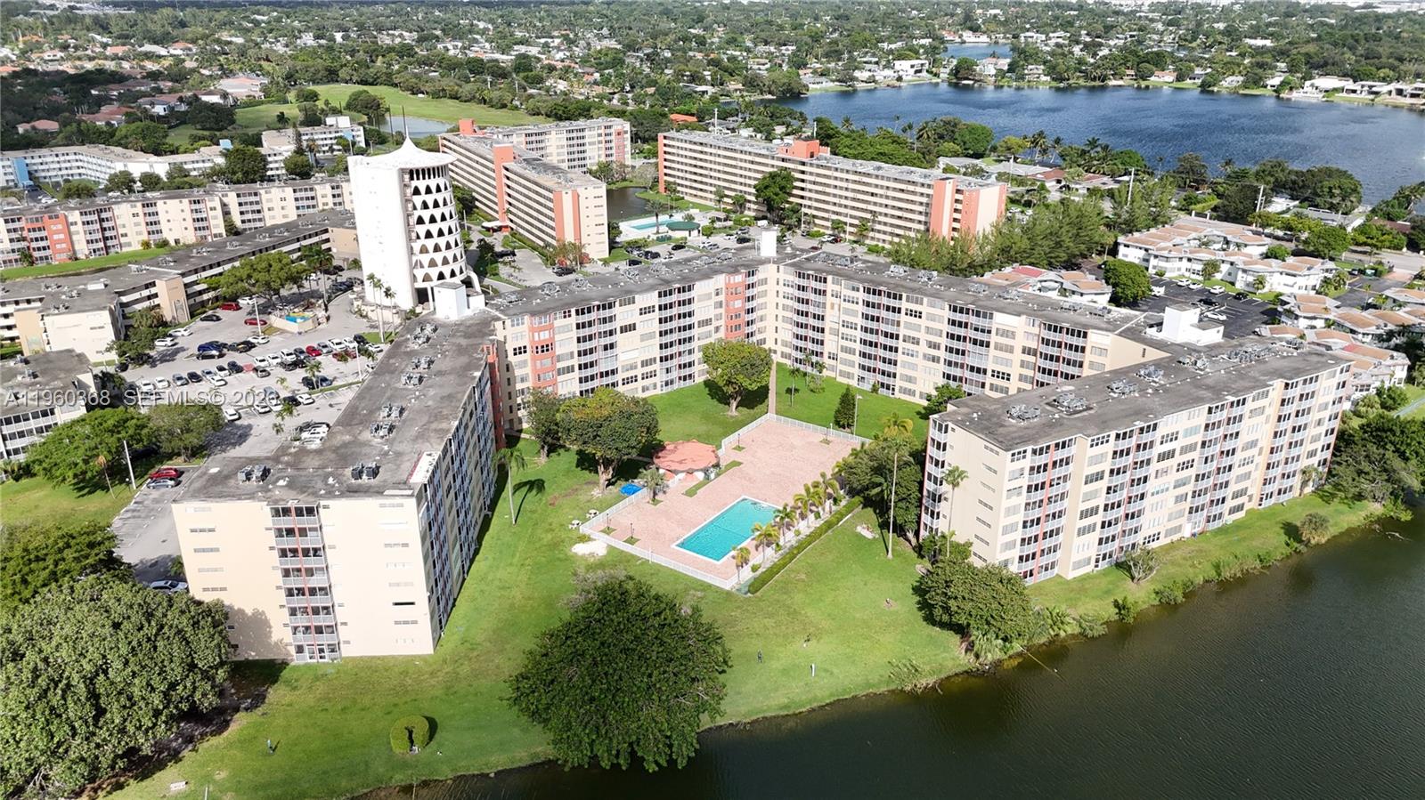 1750 NE 191st St #507-1