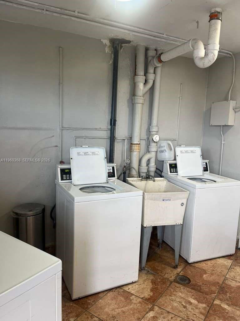 1750 NE 191st St #507-1 Miami, FL 33179