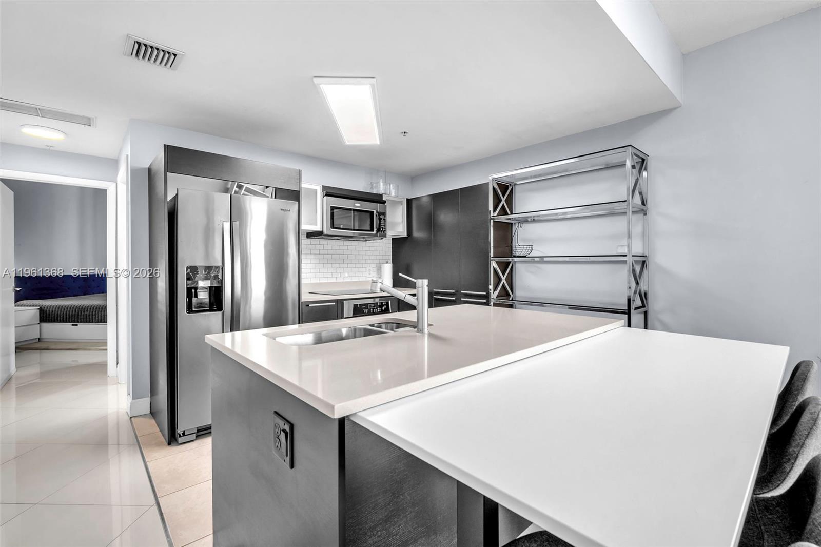 image Quantum on the Bay6