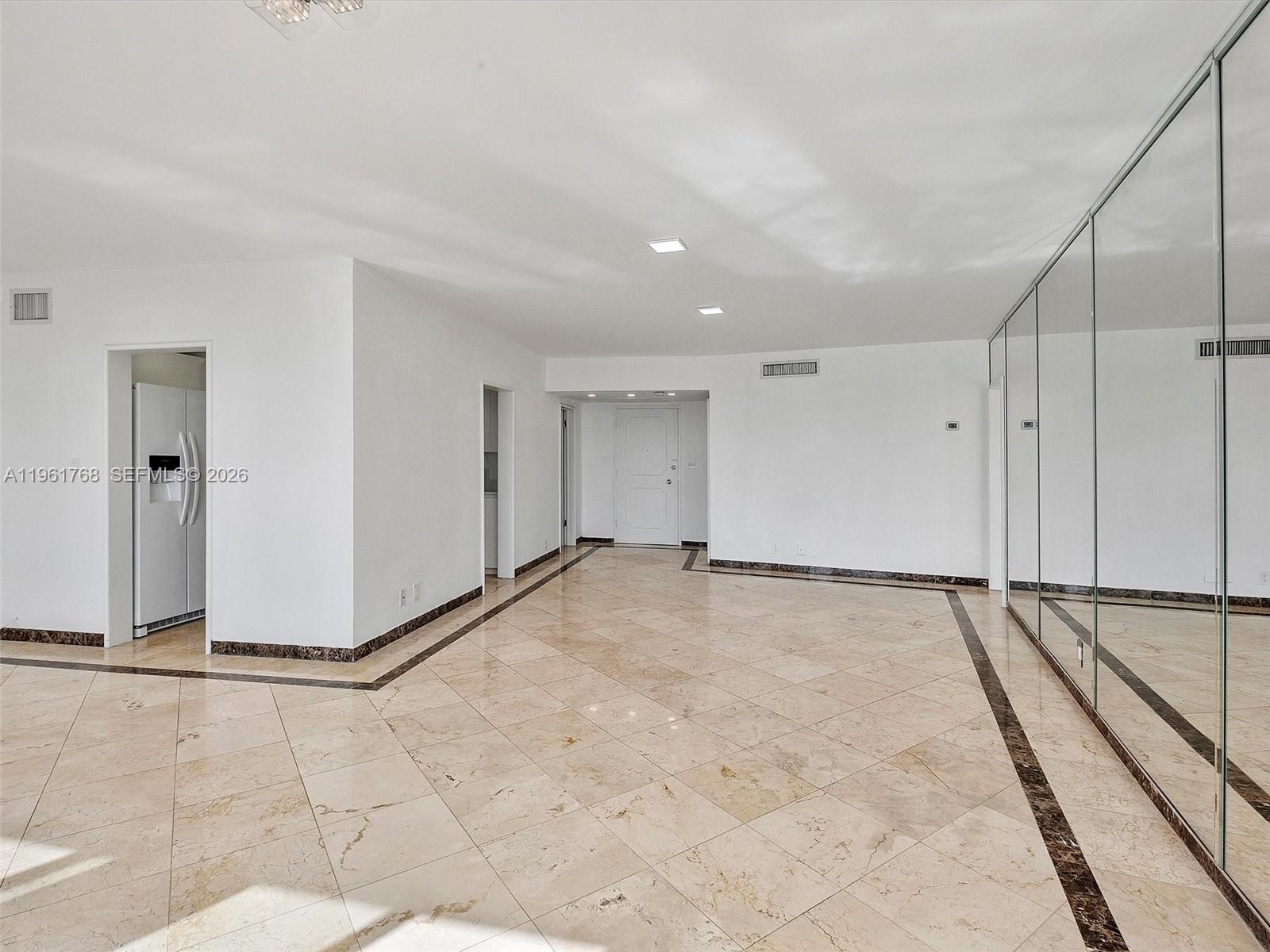 900 Bay Dr #1012 Miami Beach, FL 33141