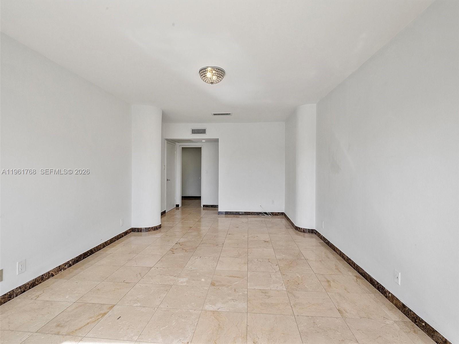 900 Bay Dr #1012 Miami Beach, FL 33141