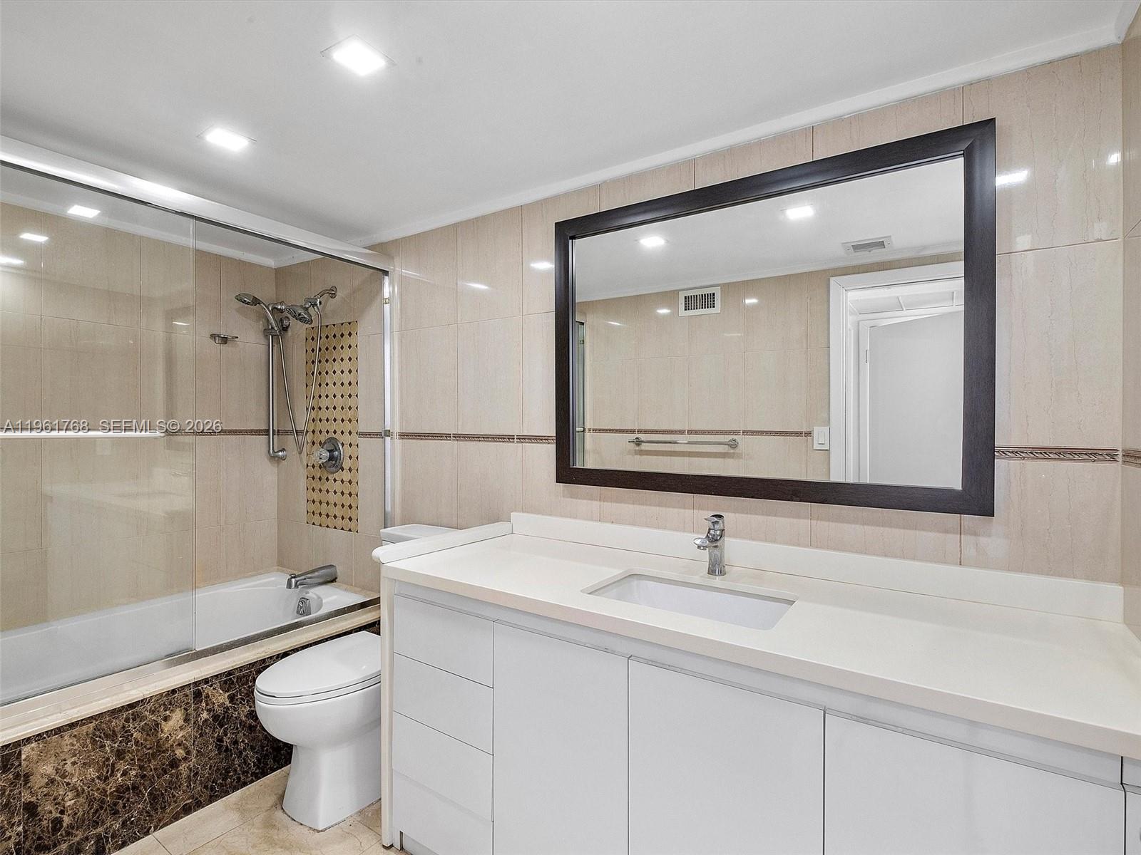 900 Bay Dr #1012 Miami Beach, FL 33141