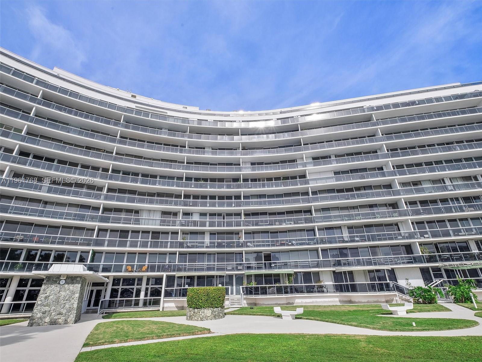 900 Bay Dr #1012 Miami Beach, FL 33141