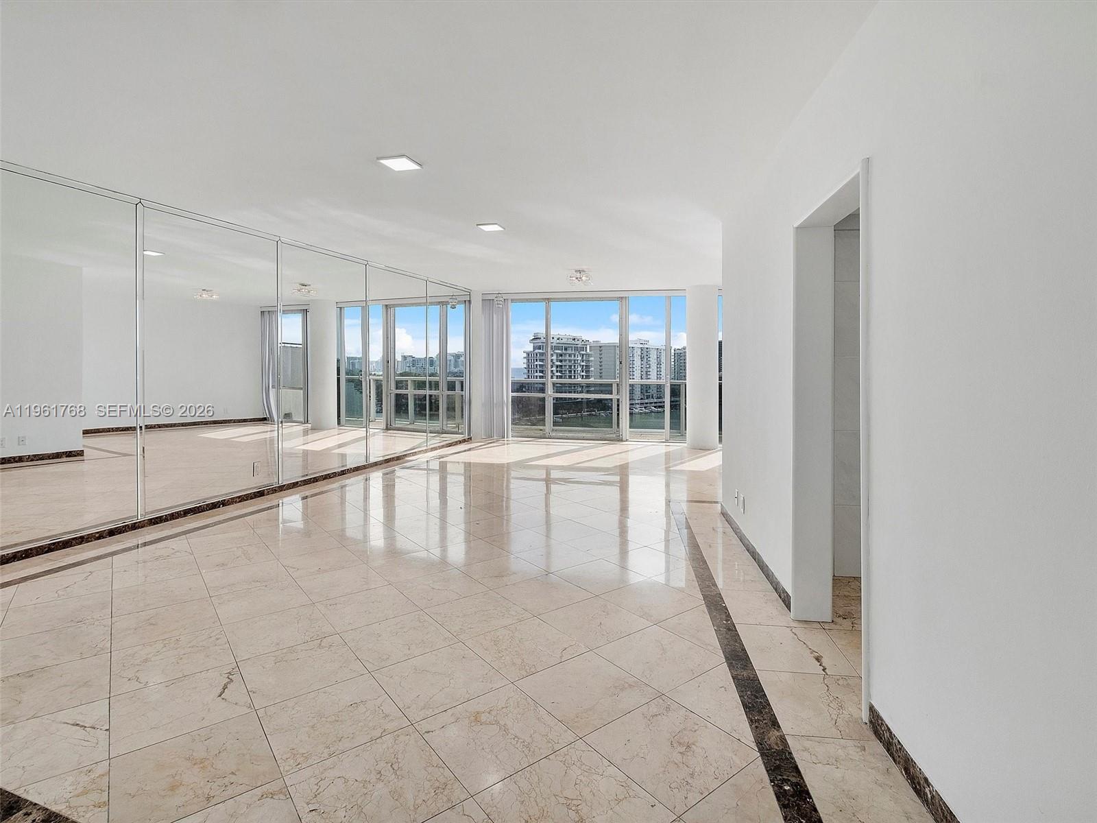900 Bay Dr #1012 Miami Beach, FL 33141
