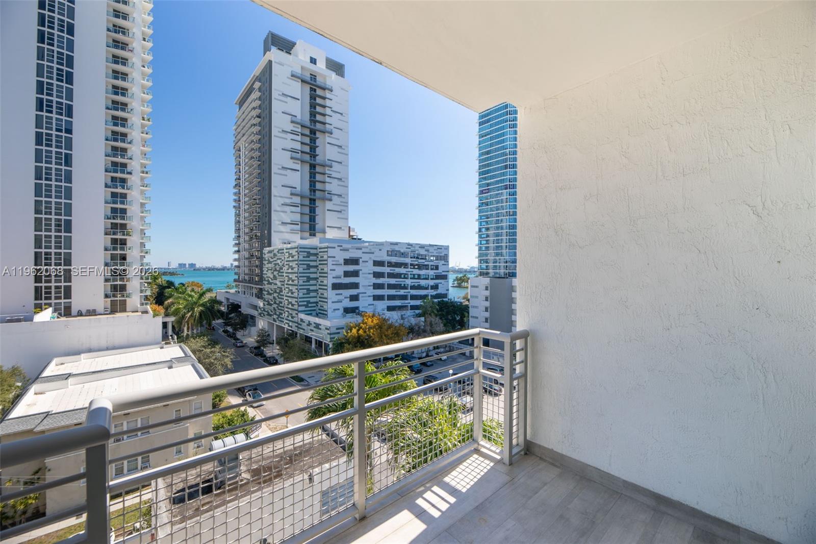 2200 NE 4th Ave #602 Miami, FL 33137