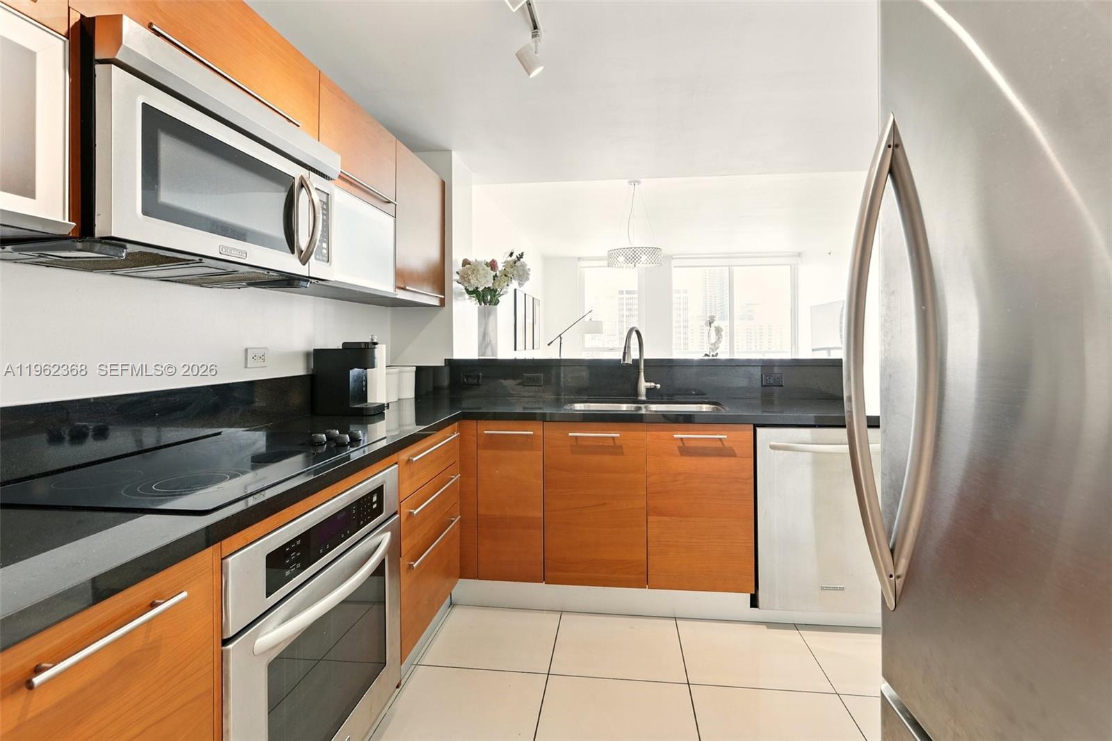 image Vizcayne North12