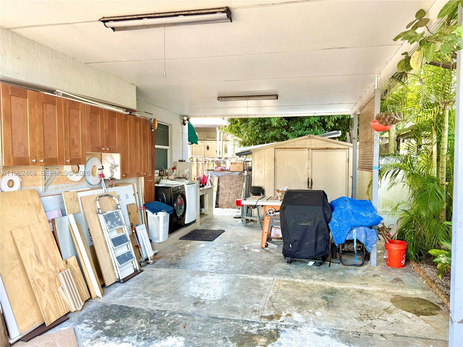 300 SW 71st Ave Miami, FL 33144